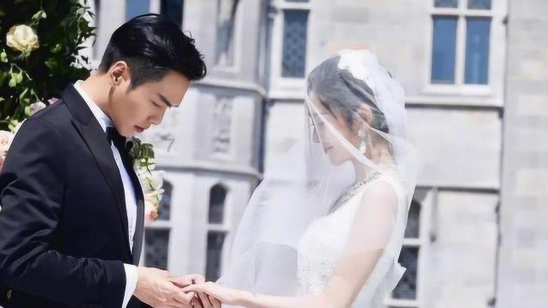 章鱼喷墨汁